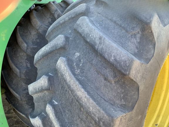 2018 John Deere 9520R Tractor 4WD