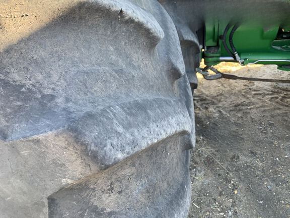 2018 John Deere 9520R Tractor 4WD