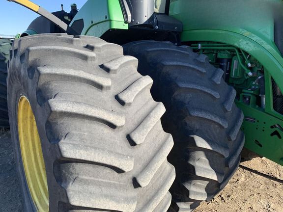 2018 John Deere 9520R Tractor 4WD