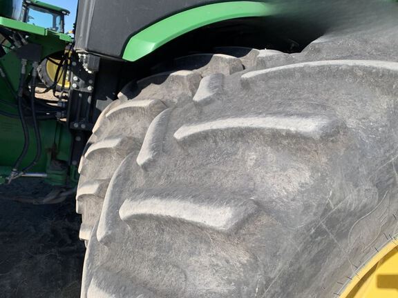2018 John Deere 9520R Tractor 4WD