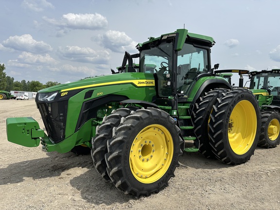 2023 John Deere 8R 370 Tractor