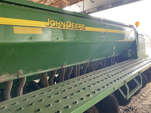 2012 John Deere 455 Drill