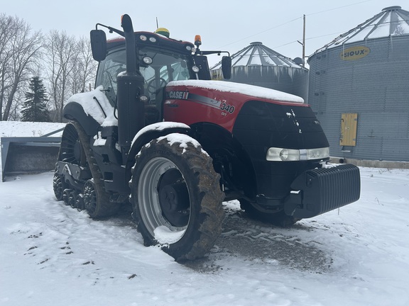 2017 Case IH Magnum 340 Rowtrac Tractor Rubber Track