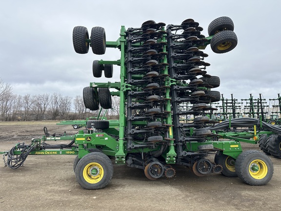 2021 John Deere 1890 Air Seeder