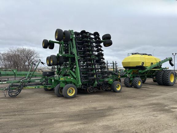 2021 John Deere 1890 Air Seeder