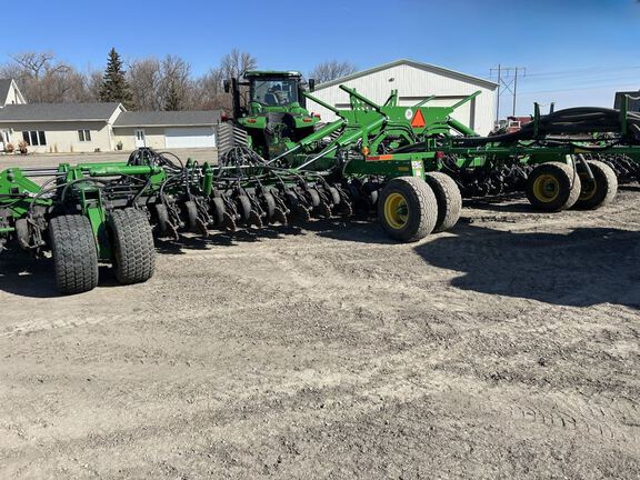 2021 John Deere 1890 Air Seeder