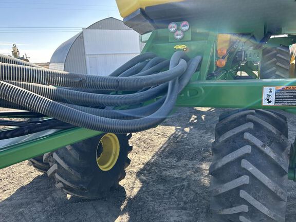 2021 John Deere 1890 Air Seeder