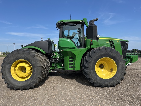 2022 John Deere 9R 540 Tractor 4WD