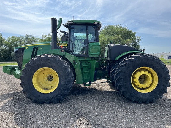 2022 John Deere 9R 540 Tractor 4WD
