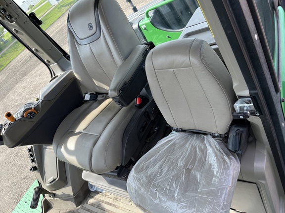 2022 John Deere 9R 540 Tractor 4WD