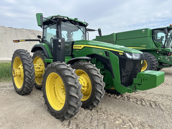 2023 John Deere 8R 370 Tractor