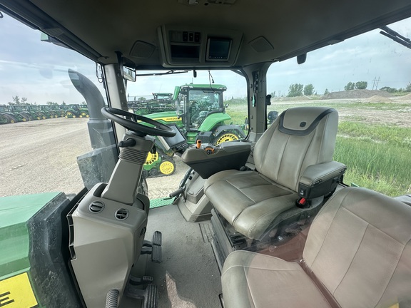 2023 John Deere 8R 370 Tractor