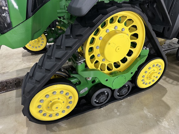 2024 John Deere 8RX 410 Tractor Rubber Track