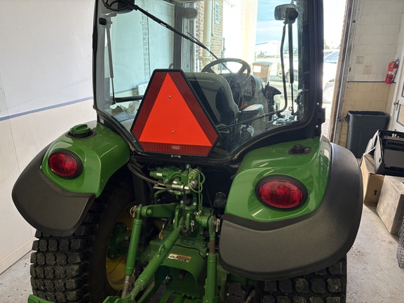 2020 John Deere 3046R Tractor Compact