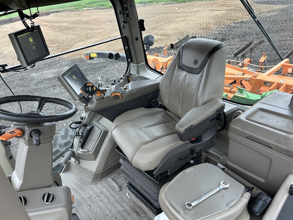 2021 John Deere 8RT 370 Tractor Rubber Track