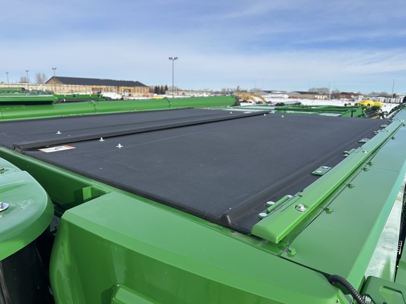 2025 John Deere S7 800 Combine