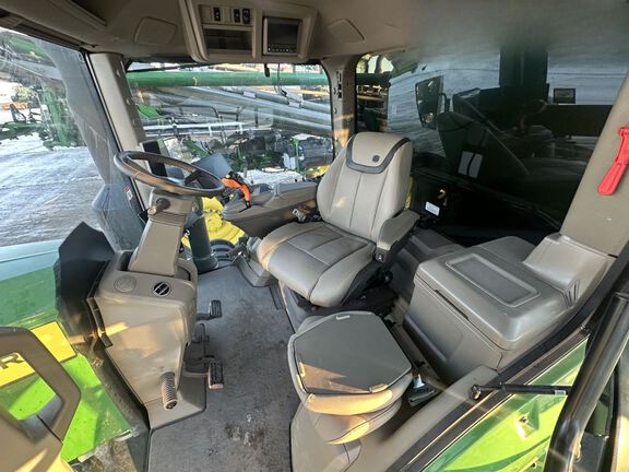 2025 John Deere 800R Applicator