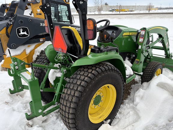 2021 John Deere 3046R Tractor Compact