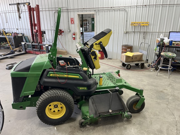 2023 John Deere Z997R Mower/Zero Turn