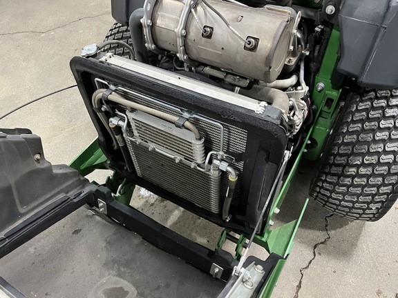 2023 John Deere Z997R Mower/Zero Turn