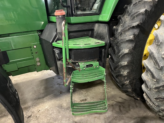 1998 John Deere 8200 Tractor