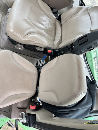 2019 John Deere 9520RX Tractor Rubber Track