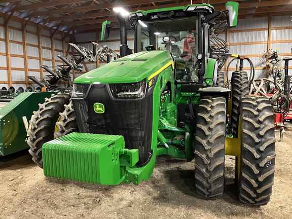 2024 John Deere 8R 250 Tractor