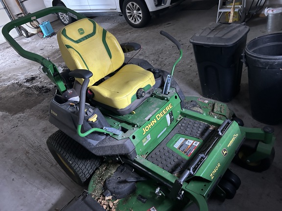 2023 John Deere Z740R Mower/Zero Turn