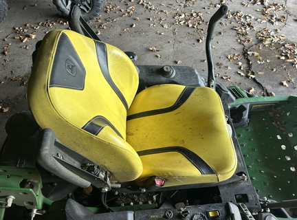 2022 John Deere Z920M Mower/Zero Turn