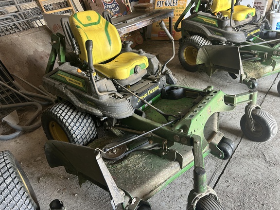 2023 John Deere Z950R Mower/Zero Turn