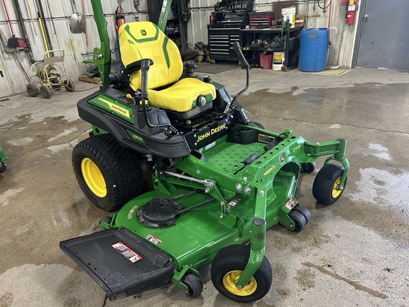 2023 John Deere Z950R Mower/Zero Turn