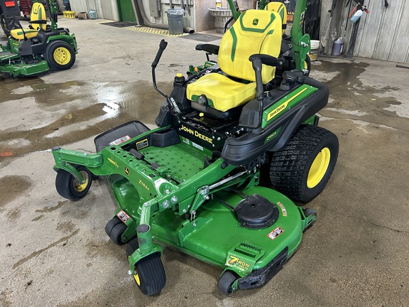 2023 John Deere Z950R Mower/Zero Turn