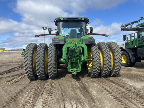 2022 John Deere 8R 370 Tractor