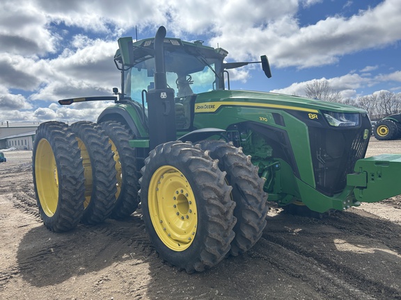 2022 John Deere 8R 370 Tractor