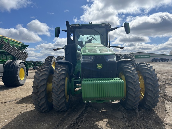 2022 John Deere 8R 370 Tractor