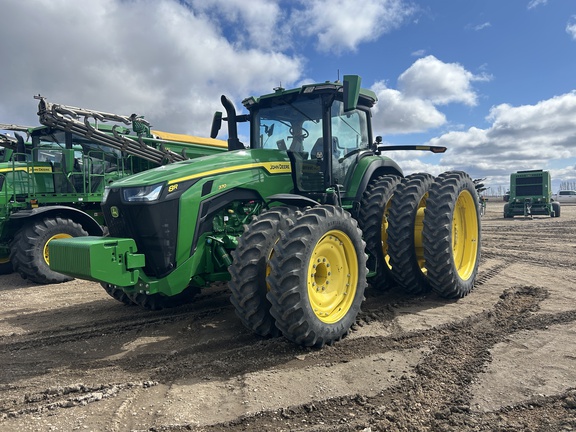 2022 John Deere 8R 370 Tractor
