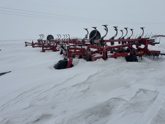 2015 Wil-Rich QX2 Field Cultivator