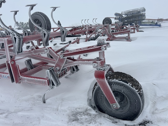 2015 Wil-Rich QX2 Field Cultivator
