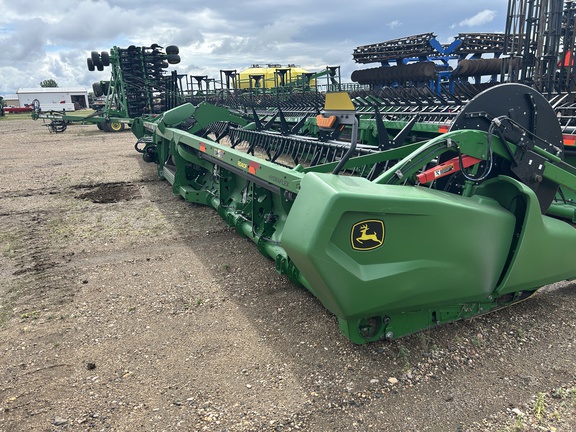 2021 John Deere RD40F Header Combine