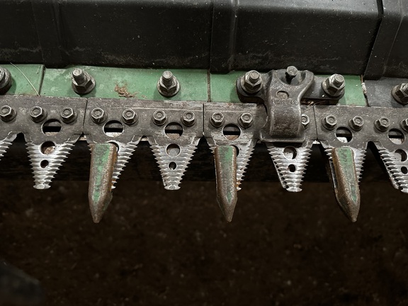 2021 John Deere RD40F Header Combine