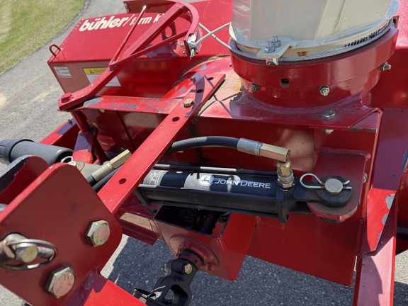 Buhler Farm King 600 Snow Blower