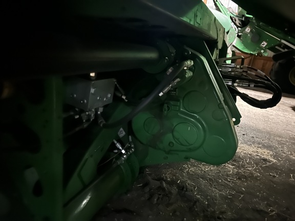 2021 John Deere RD40F Header Combine