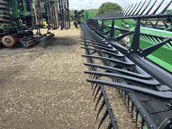 2021 John Deere RD40F Header Combine