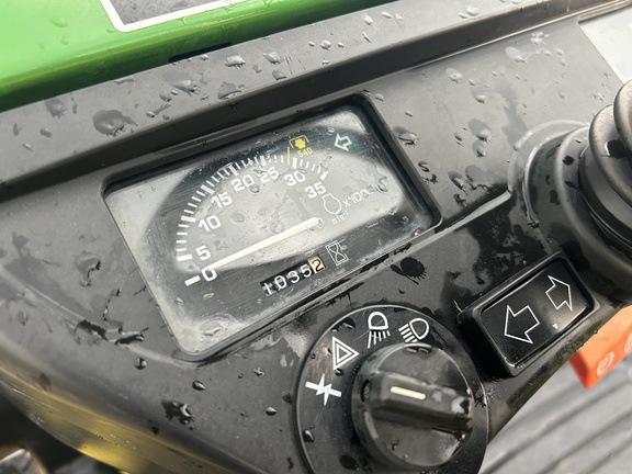 2009 John Deere 2305 Tractor Compact