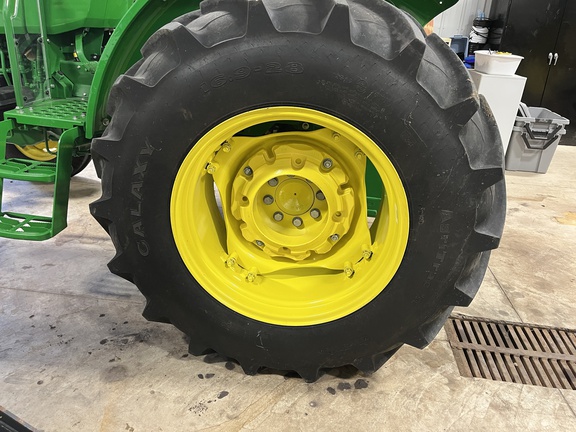 2022 John Deere 5065E Tractor