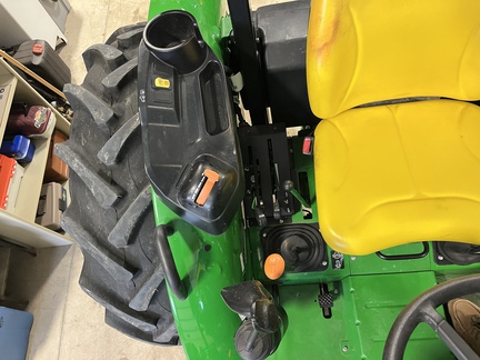 2022 John Deere 5065E Tractor