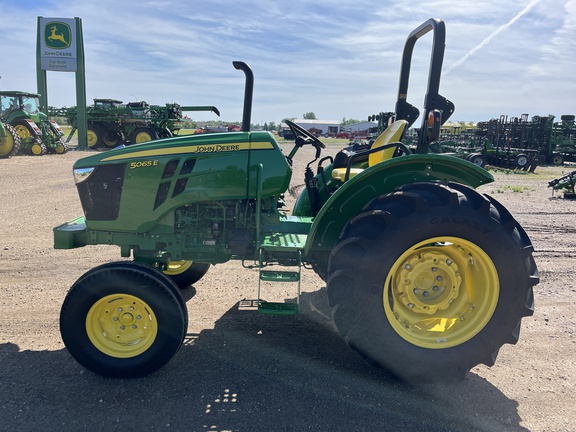2022 John Deere 5065E Tractor