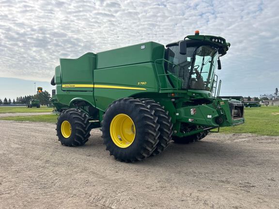 2020 John Deere S780 Combine