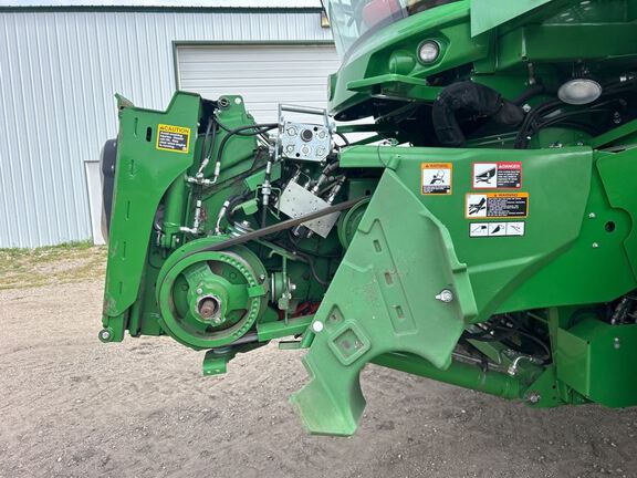 2020 John Deere S780 Combine