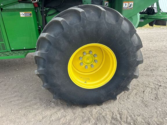 2020 John Deere S780 Combine